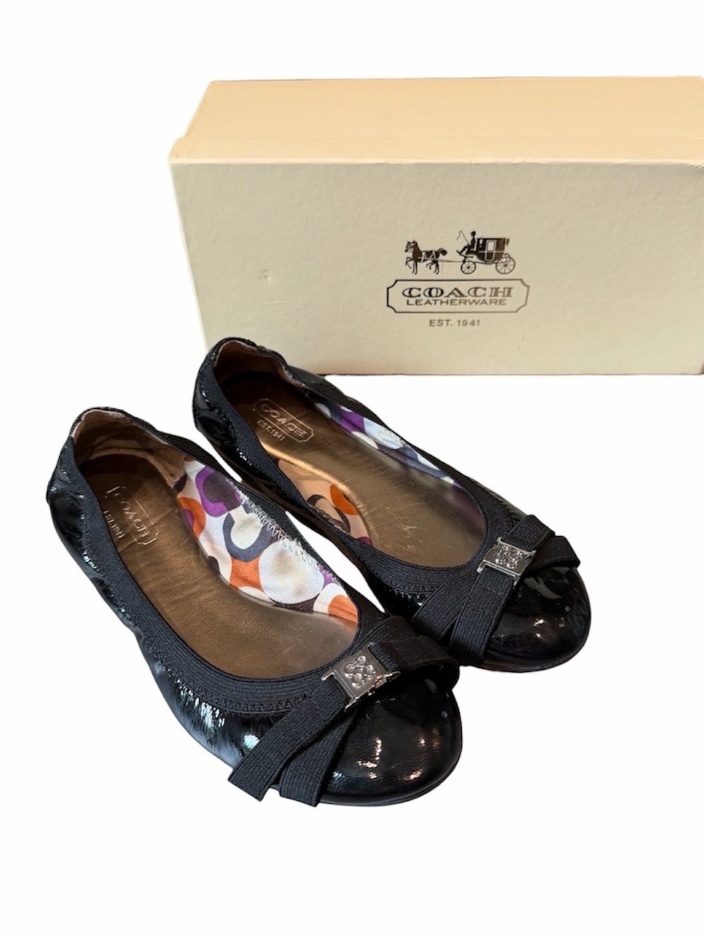 Coach Dwyer Crinkle Patent Leather Ballet Flats w straps Signature Hardware 6.5